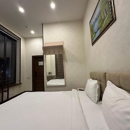 Friday Hotel Tashkent Ngoại thất bức ảnh