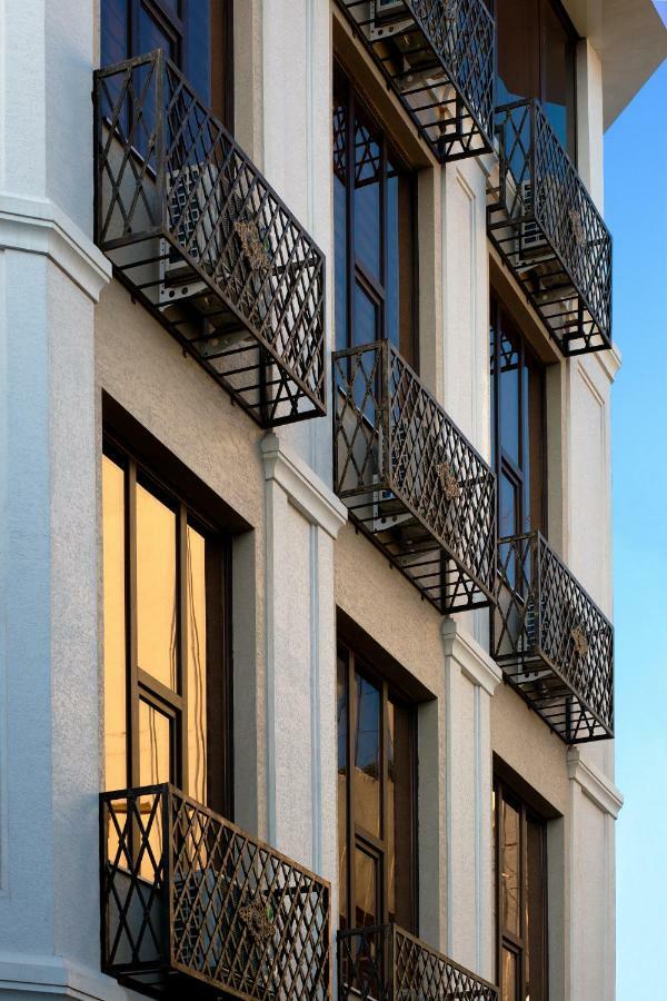 Friday Hotel Tashkent Ngoại thất bức ảnh